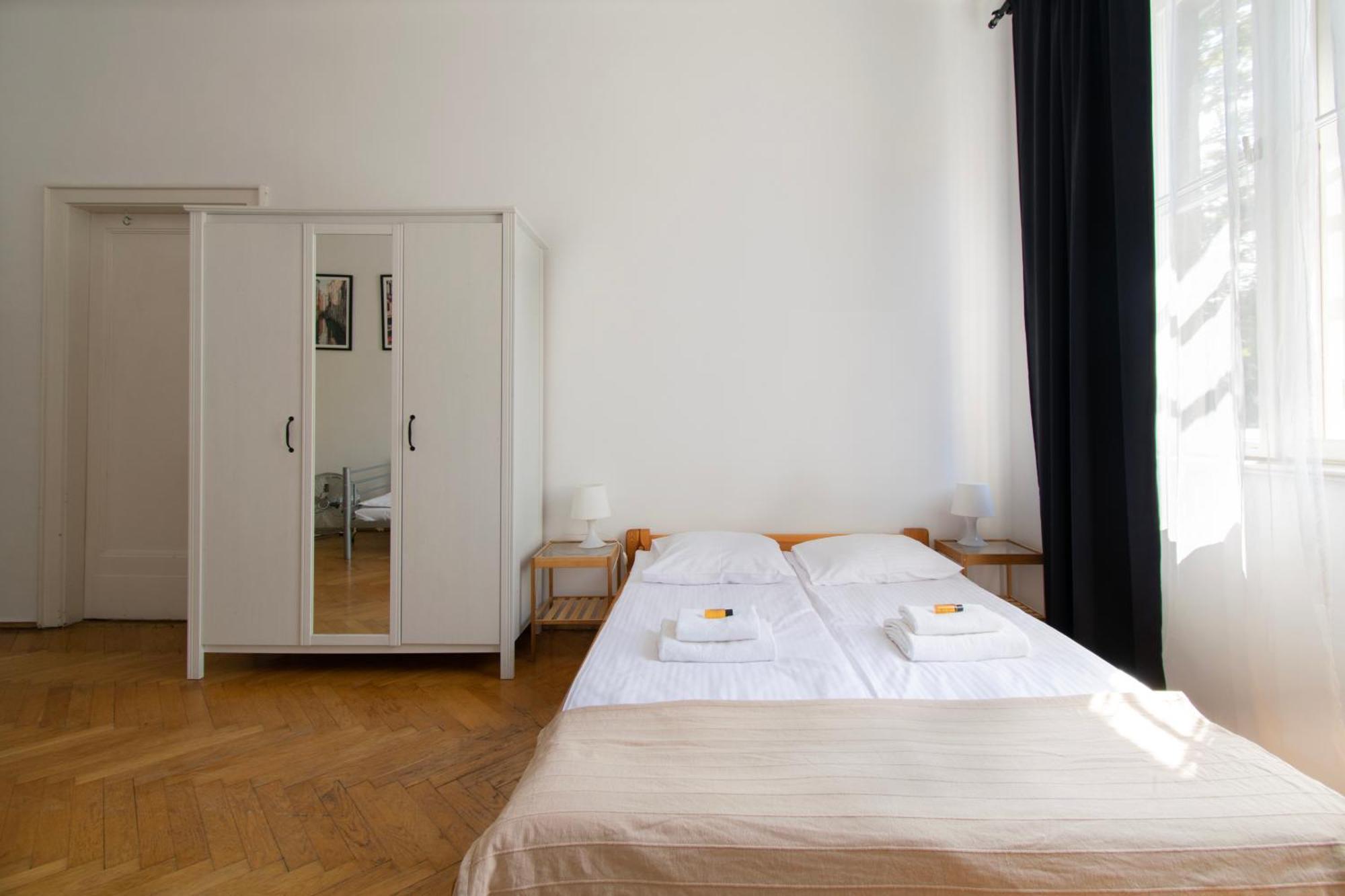 Retro Apartmentments Lobzowska Street 크라쿠프 외부 사진
