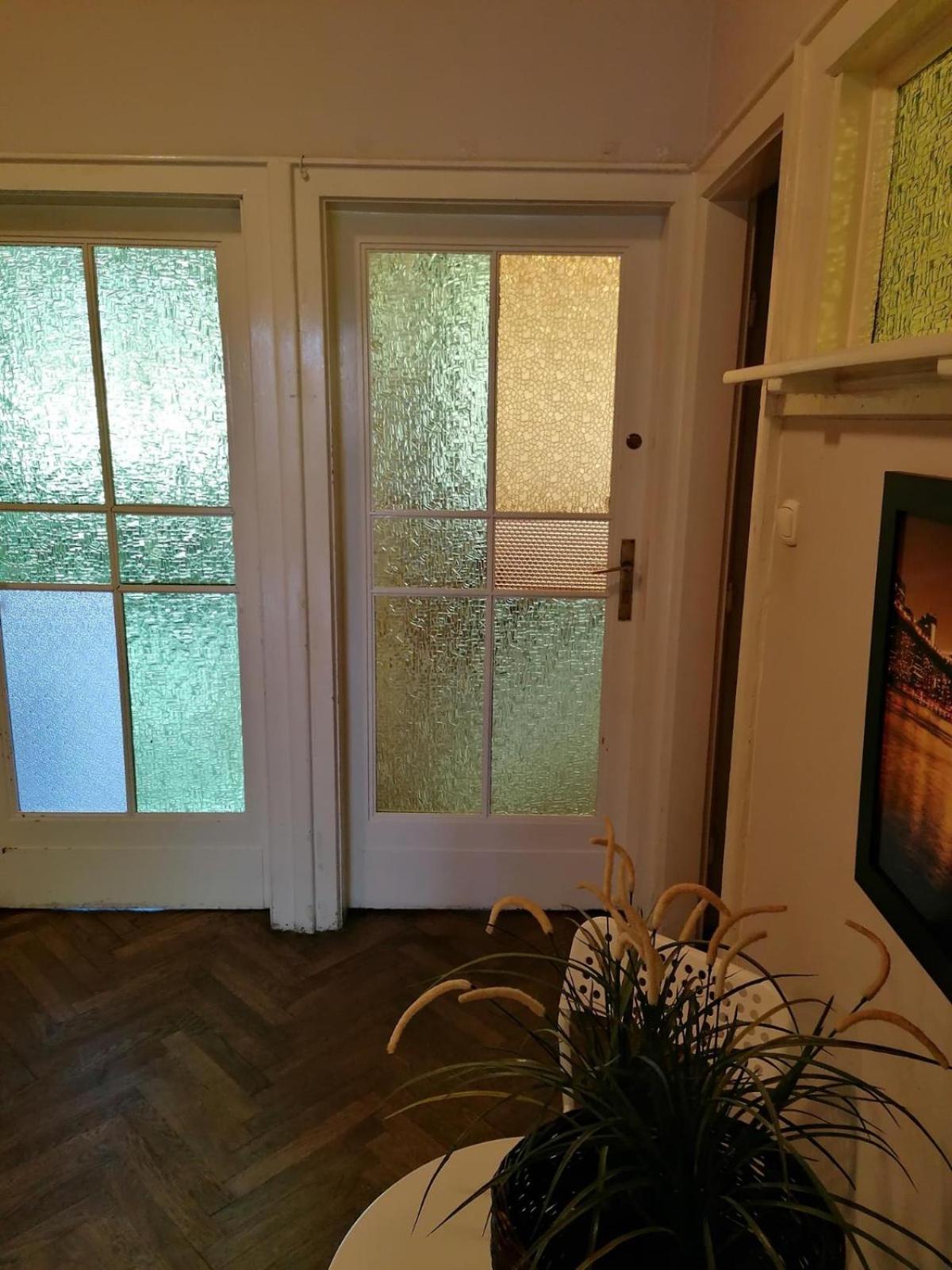 Retro Apartmentments Lobzowska Street 크라쿠프 외부 사진
